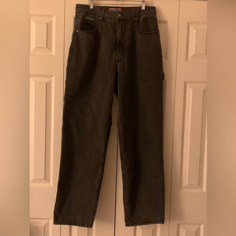 EMPYRE brand, women’s size 12, black, not stretchy.